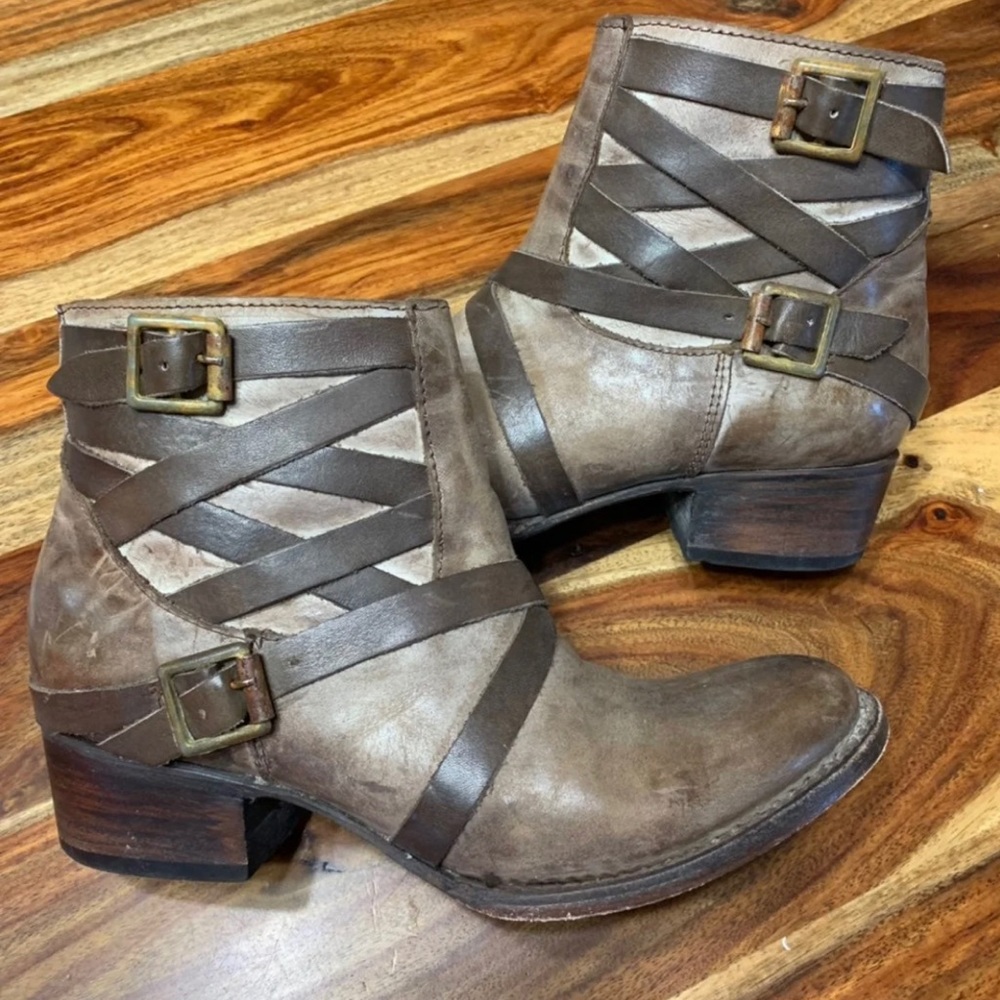 FREEBIRD Boots - Size 7.